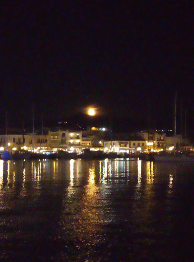 Вилла Lefteris Beautiful Aegina Экстерьер фото